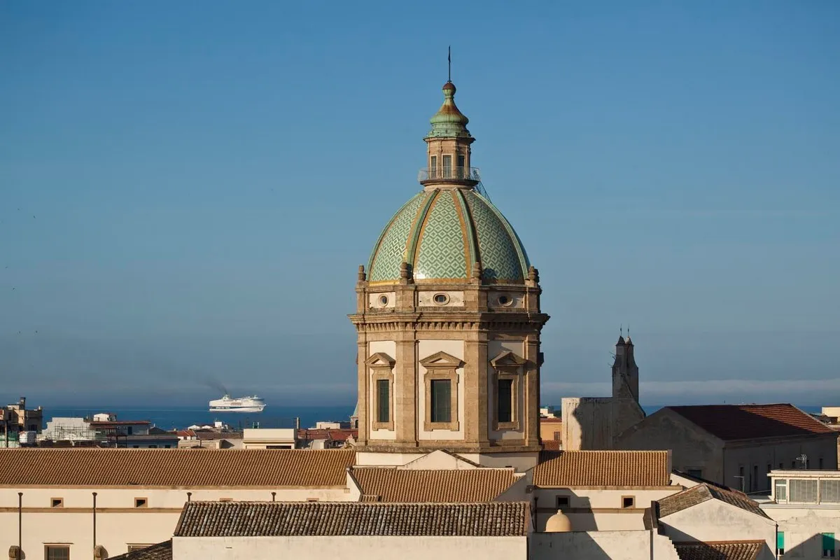 Cupola monumento storico - Fotografia di Enrico Fantoni